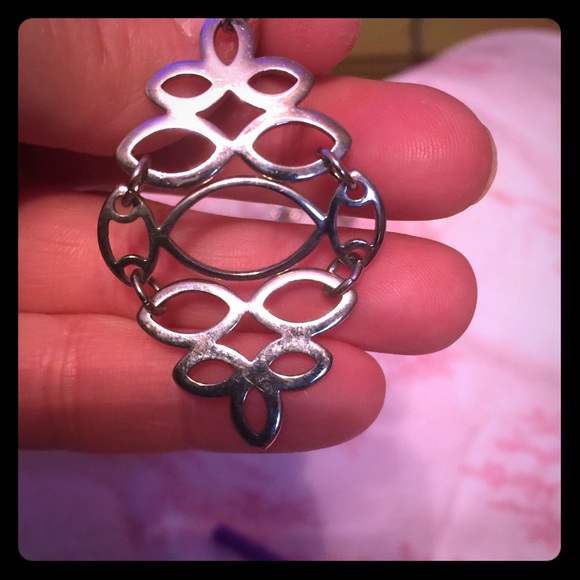 Earrings - Picture 2 of 7